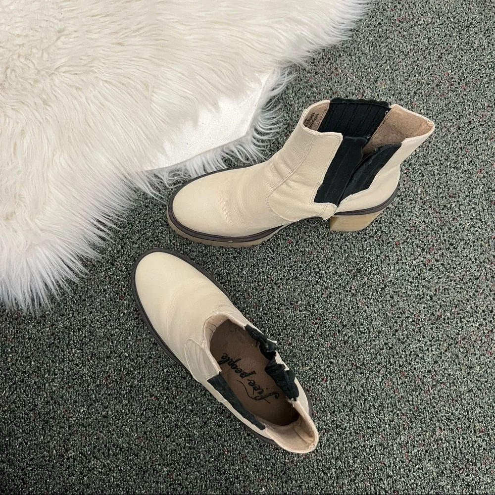 FREE PEOPLE Bone White Cream & Black Leather James Chelsea Chunky Heeled Boot 9 - Picture 14 of 16